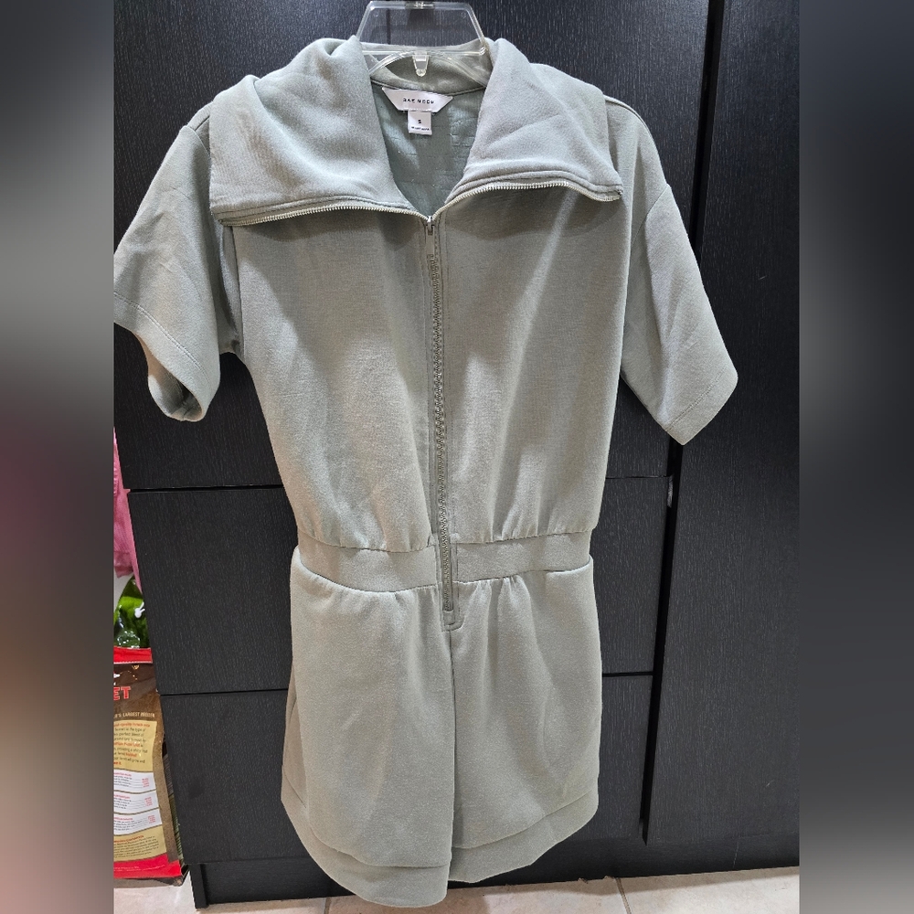 Stylish Grey-green Zip-Up Jumpsuit
